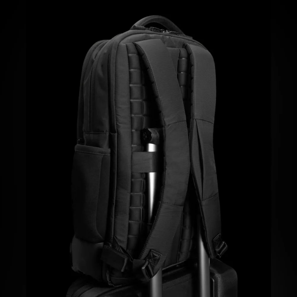 Timbuk2 midnight navy authority 17” laptop backpack